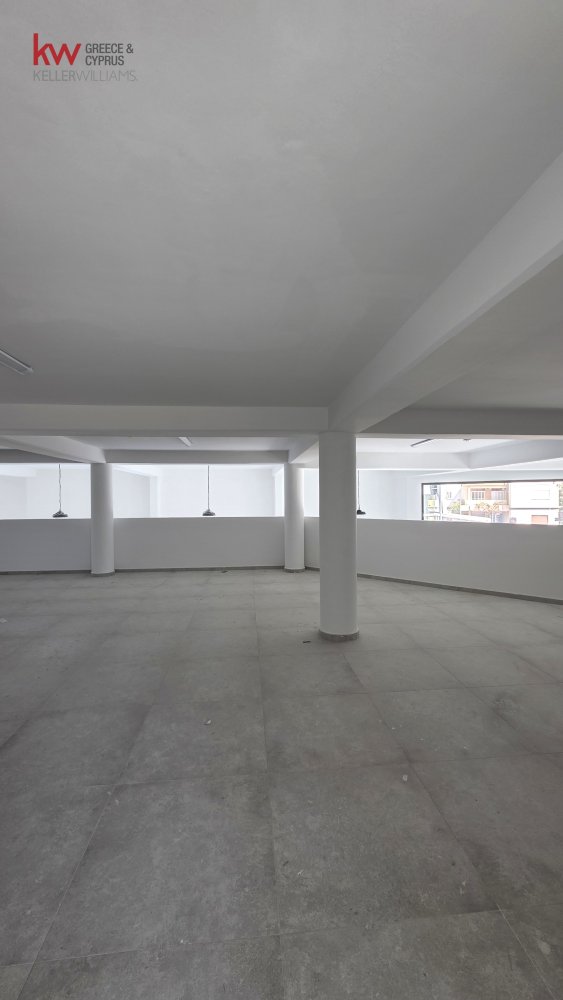 750m2 Local comercial en Strovolos, Nicosia, Chipre No. 50561