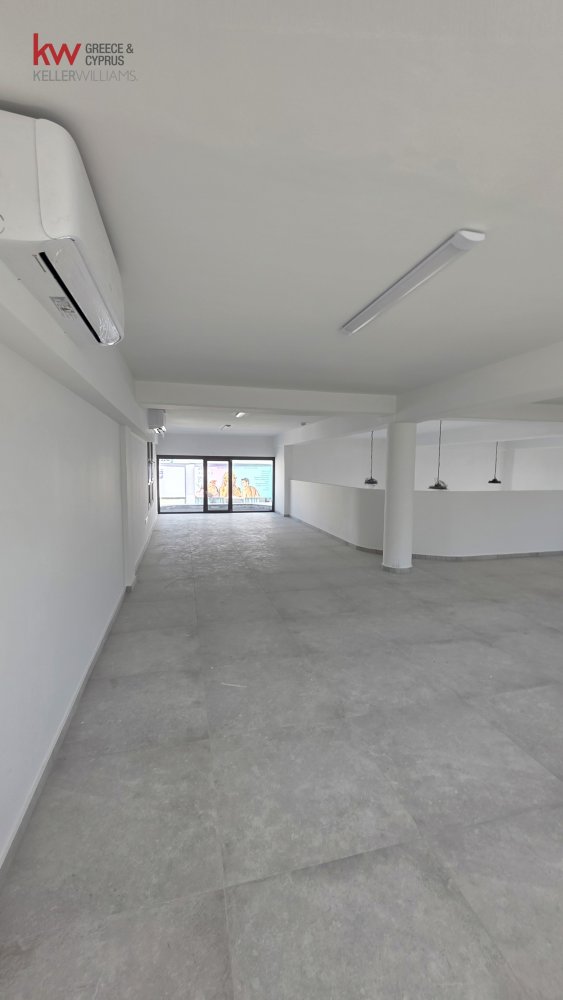 750m2 Local comercial en Strovolos, Nicosia, Chipre No. 50561