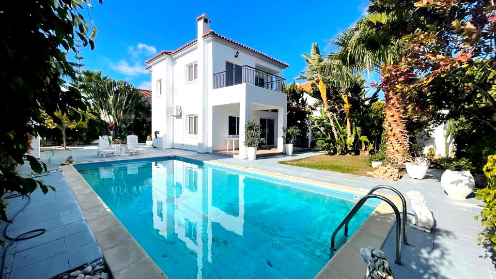 3 bedrooms Villa in Pervolia, Larnaka, Cyprus No. 62488