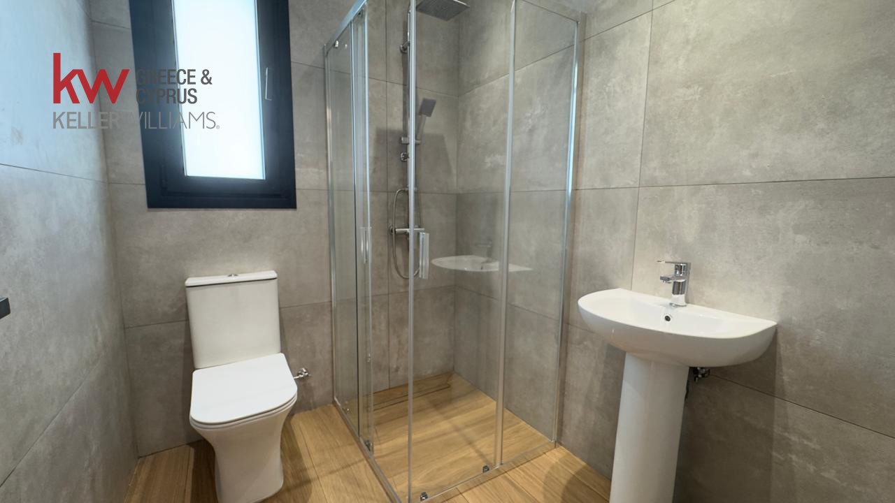 2 bedrooms Apartment in Larnaca, Larnaka, Cyprus No. 39678
