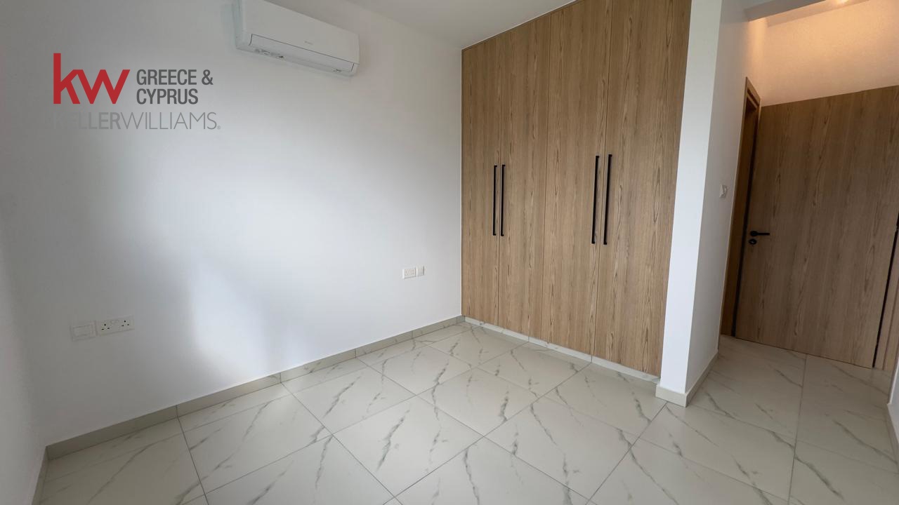 2 bedrooms Apartment in Larnaca, Larnaka, Cyprus No. 39678