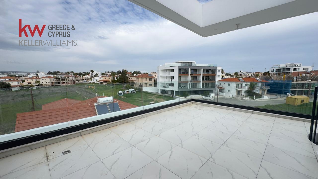 2 bedrooms Apartment in Larnaca, Larnaka, Cyprus No. 39678