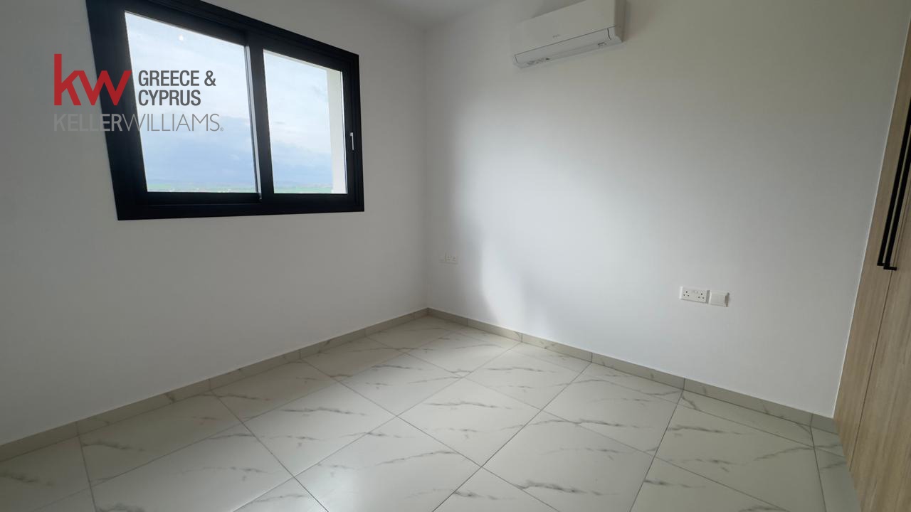 2 bedrooms Apartment in Larnaca, Larnaka, Cyprus No. 39678