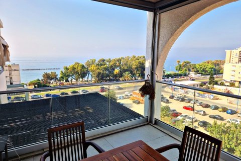 3 bedrooms Apartment in Agios Tychonas, Limassol, Cyprus No. 61093