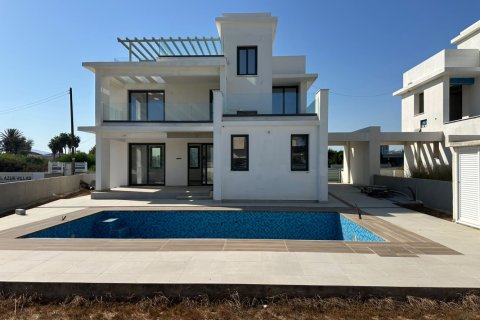 3 bedrooms Villa in Pervolia, Larnaka, Cyprus No. 62056