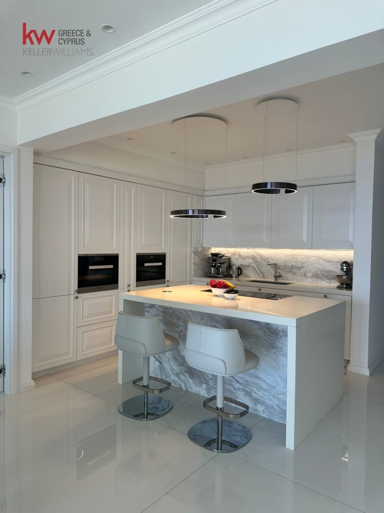 3 bedrooms Apartment in Larnaca, Larnaka, Cyprus No. 39966