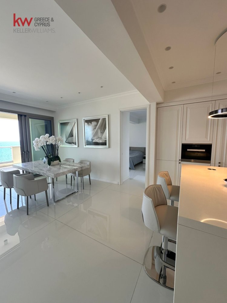 3 bedrooms Apartment in Larnaca, Larnaka, Cyprus No. 39966