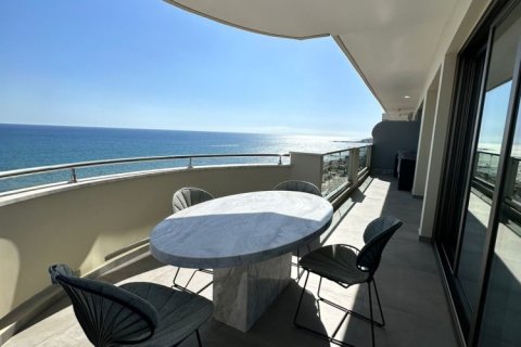3 bedrooms Apartment in Larnaca, Larnaka, Cyprus No. 39966