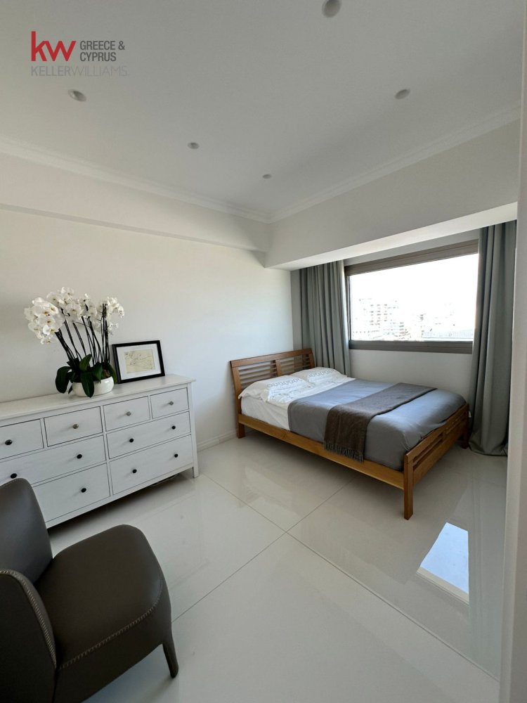 3 bedrooms Apartment in Larnaca, Larnaka, Cyprus No. 39966