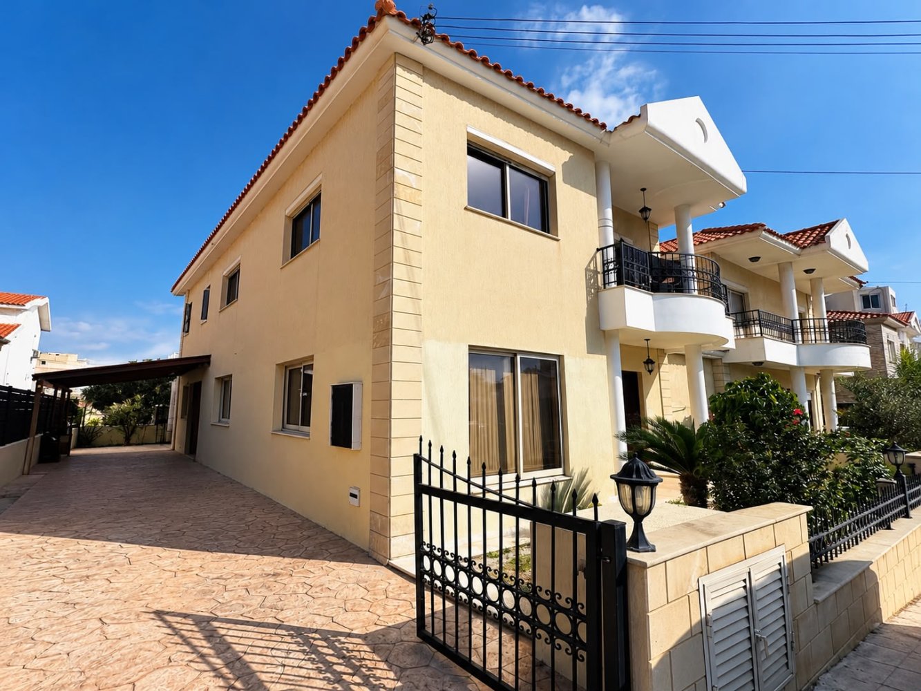 4 bedrooms Villa in Mesa Geitonia, Limassol, Cyprus No. 62626