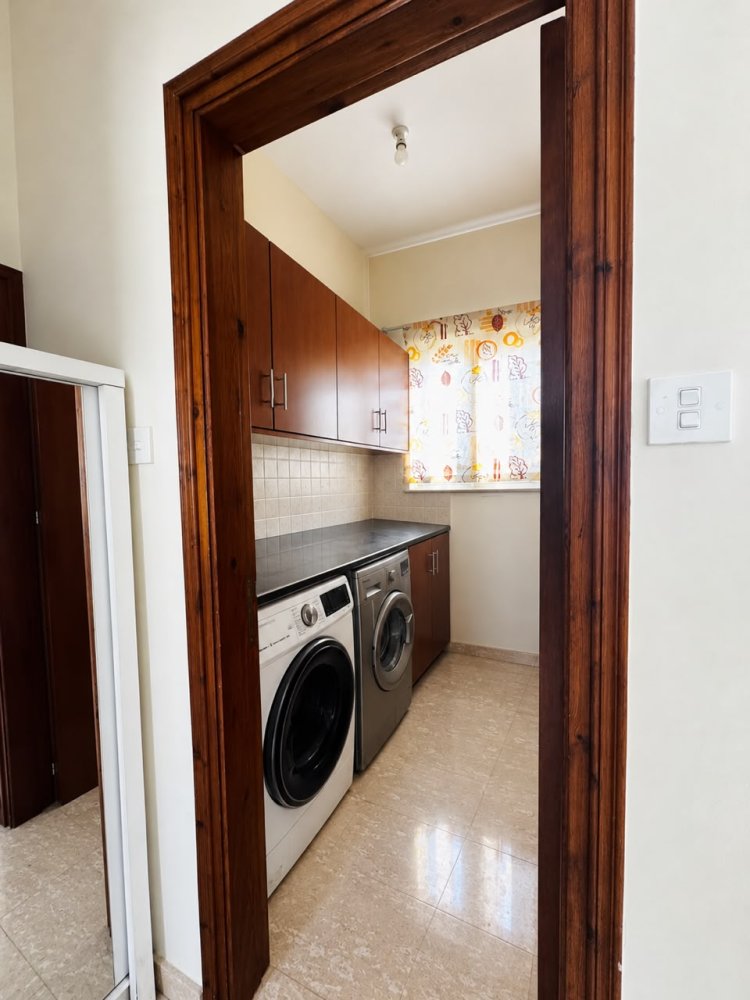 4 bedrooms Villa in Mesa Geitonia, Limassol, Cyprus No. 62626