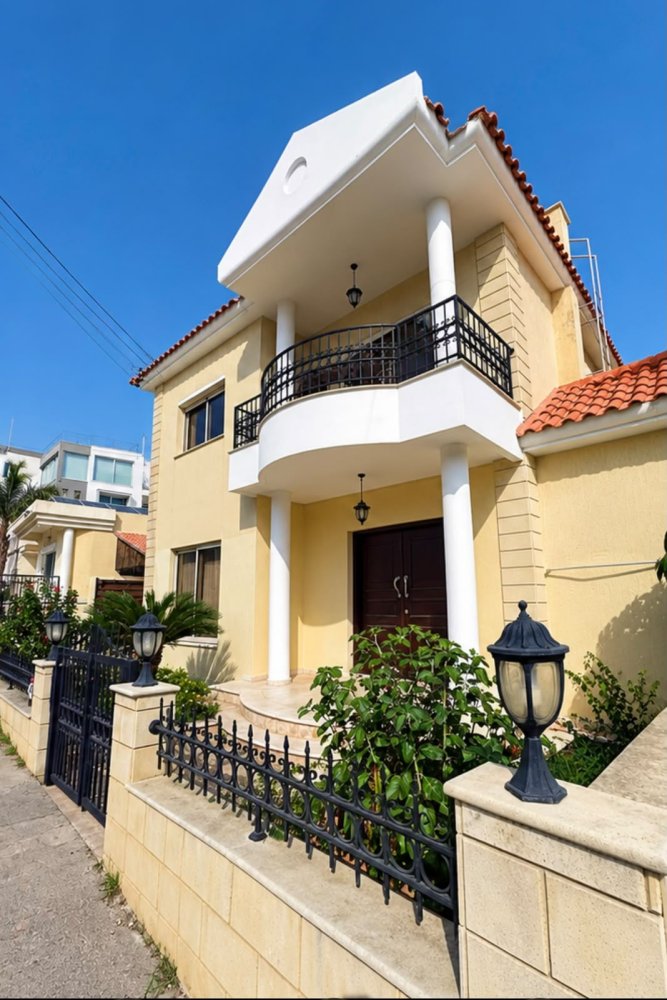 4 bedrooms Villa in Mesa Geitonia, Limassol, Cyprus No. 62626