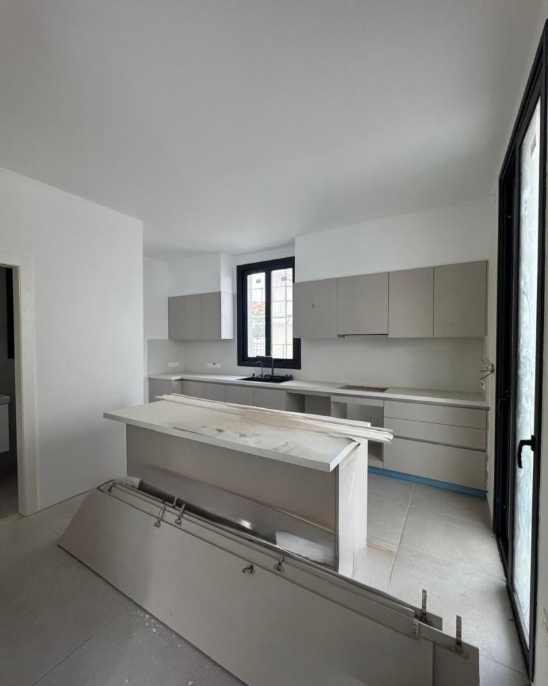 4 bedrooms Villa in Agios Athanasios, Limassol, Cyprus No. 61886