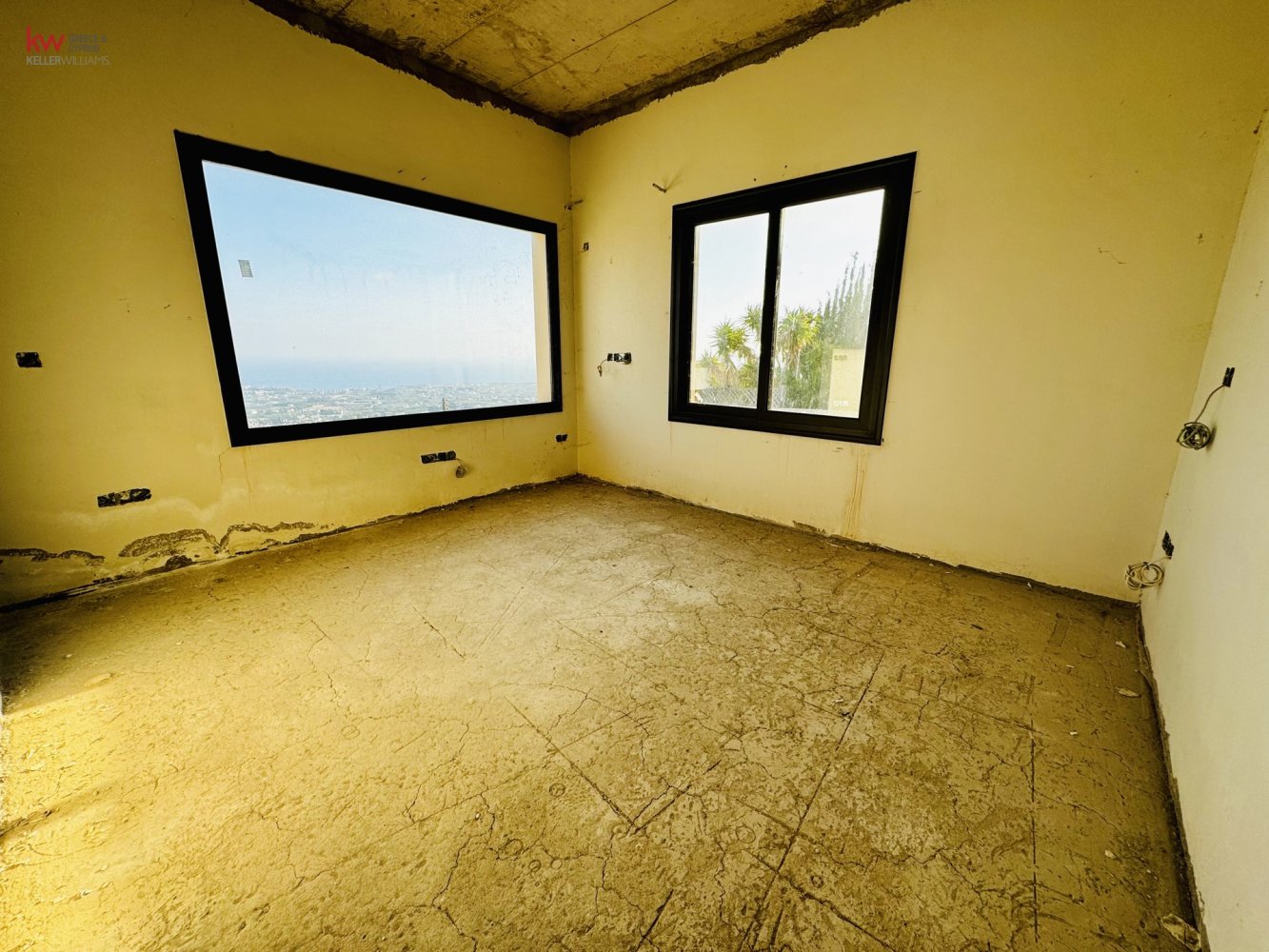 6 bedrooms Villa in Pegeia, Paphos, Cyprus No. 60606