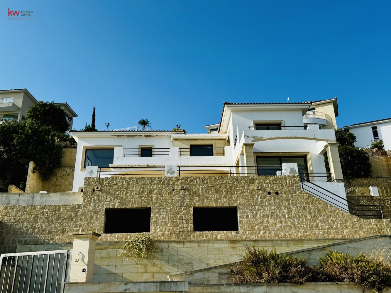 6 bedrooms Villa in Pegeia, Paphos, Cyprus No. 60606