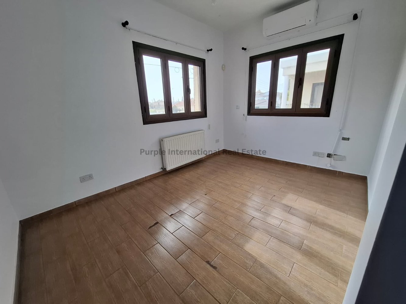 5 bedrooms Villa in Aradippou, Larnaka, Cyprus No. 58844