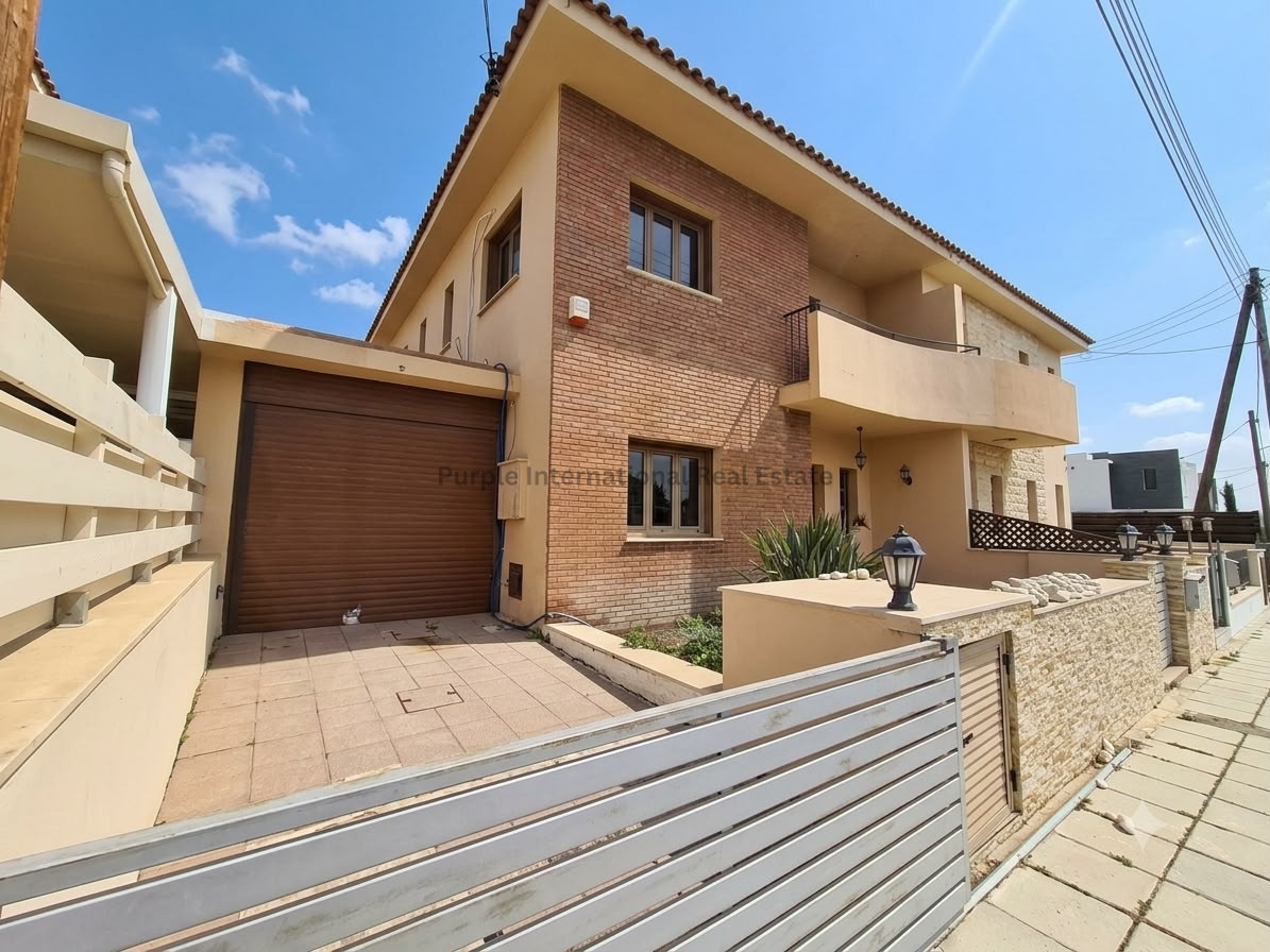 5 bedrooms Villa in Aradippou, Larnaka, Cyprus No. 58844