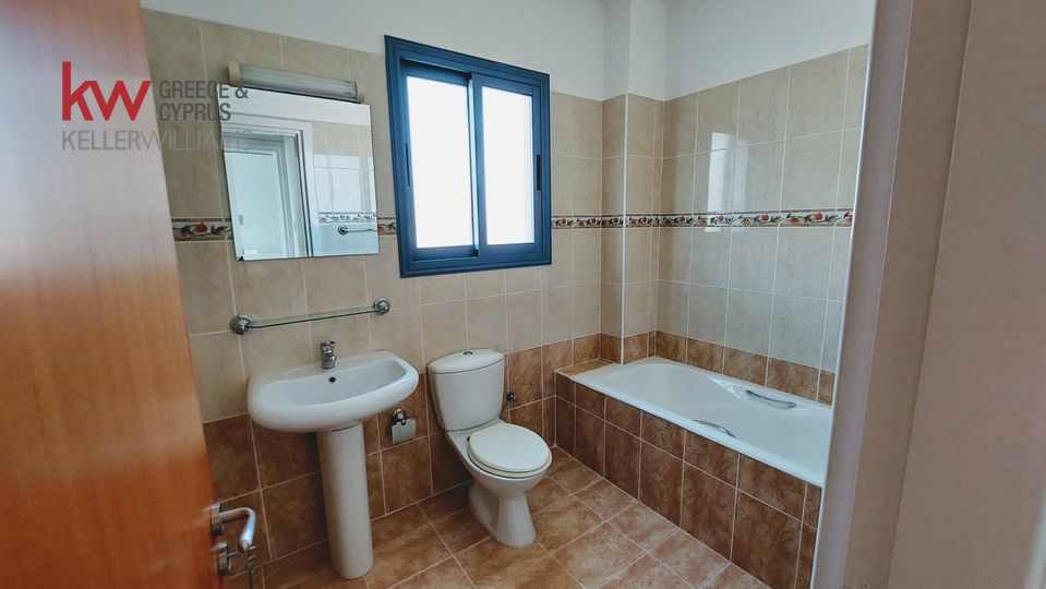 14 dormitorios Edificio en Geroskípou, Paphos, Chipre No. 61289