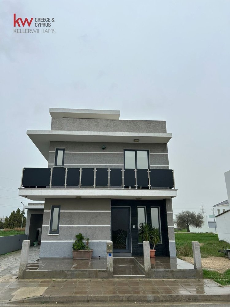 3 chambres Villa à Pyla, Larnaka, Chypre No. 39648
