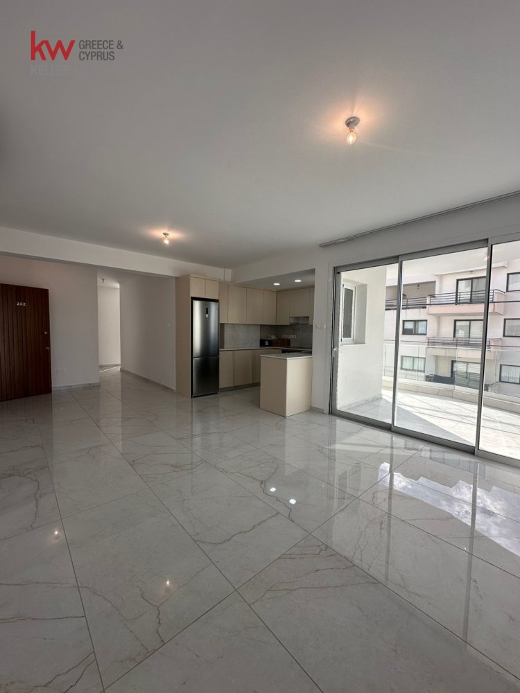Квартира с 2 спальнями в Ларнака, Кипр № 39807