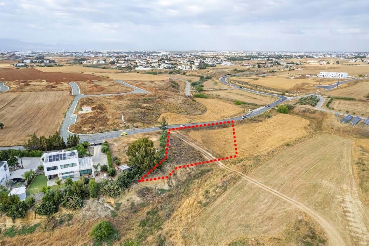 2119m2 Land in Lakatamia, Nicosia, Cyprus No. 62371