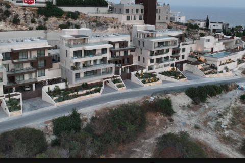 2 dormitorios Apartamento en Agios Tychonas, Limassol, Chipre No. 62660