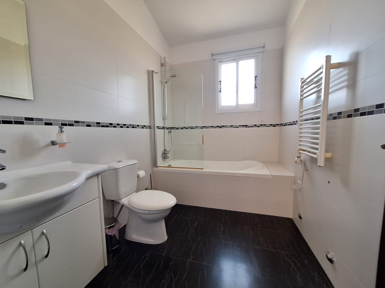 4 bedrooms Villa in Tsada, Paphos, Cyprus No. 60498