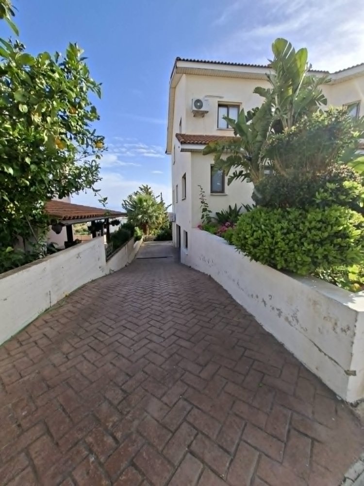 5 bedrooms Villa in Konia, Paphos, Cyprus No. 60306