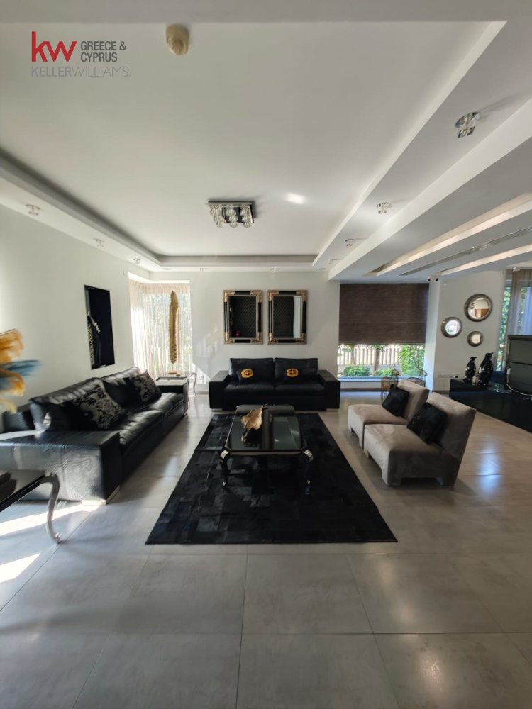 4 dormitorios Villa en Aradippou, Larnaka, Chipre No. 39880
