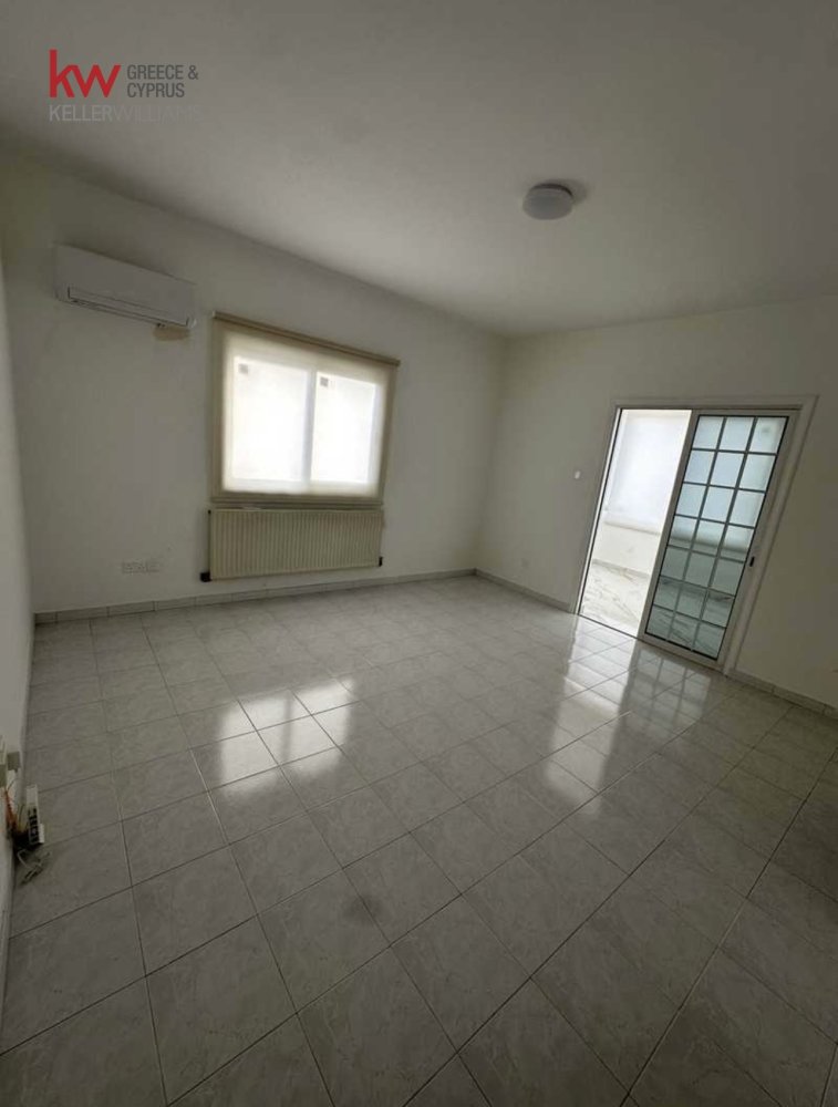 Офис 30м2 в Арадипу, Ларнака, Кипр № 51574