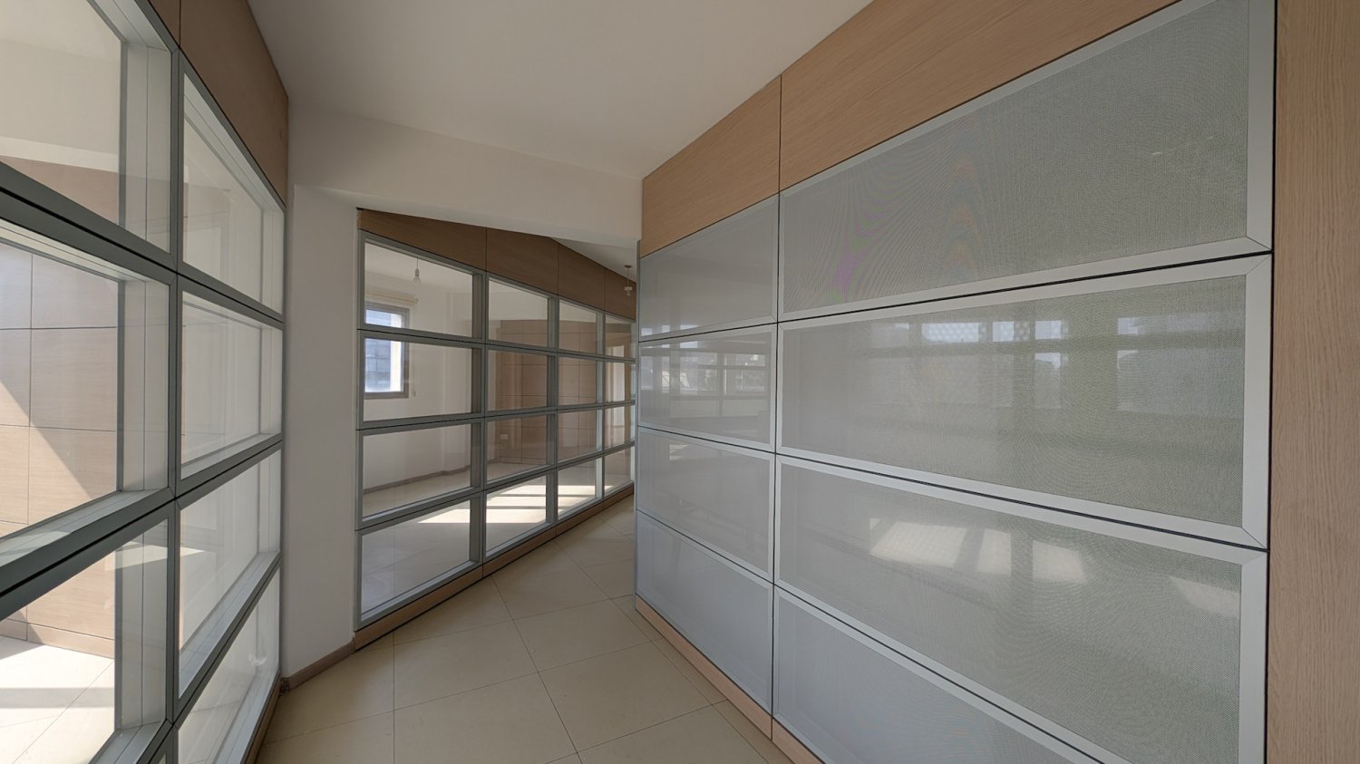 Офис 258м2 в Лимассол, Лимасол, Кипр № 62497