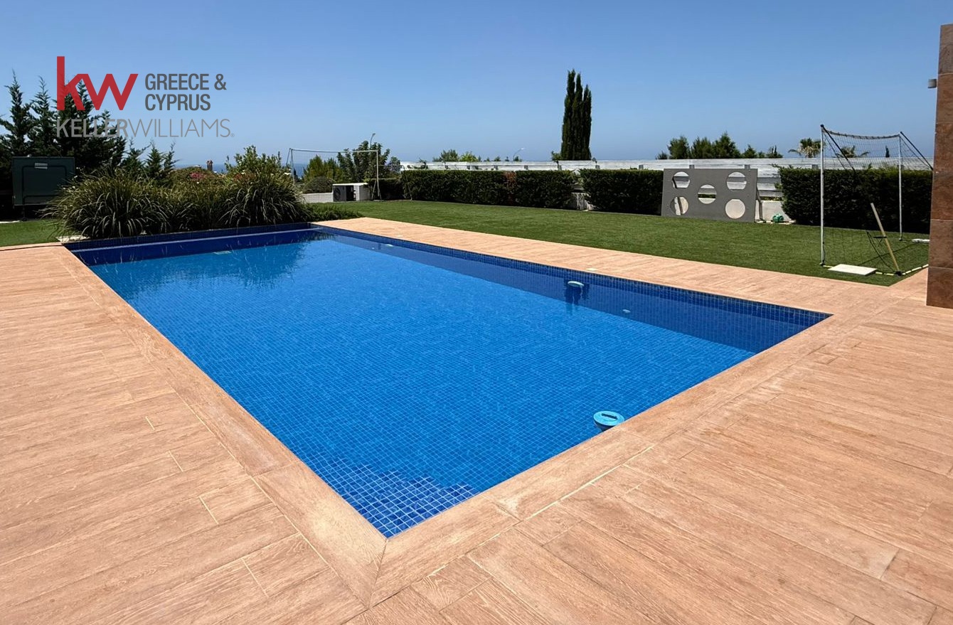 5 bedrooms Villa in Pegeia, Paphos, Cyprus No. 65541