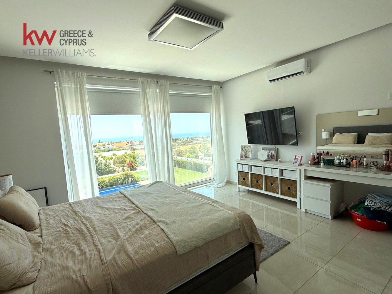 5 bedrooms Villa in Pegeia, Paphos, Cyprus No. 65541