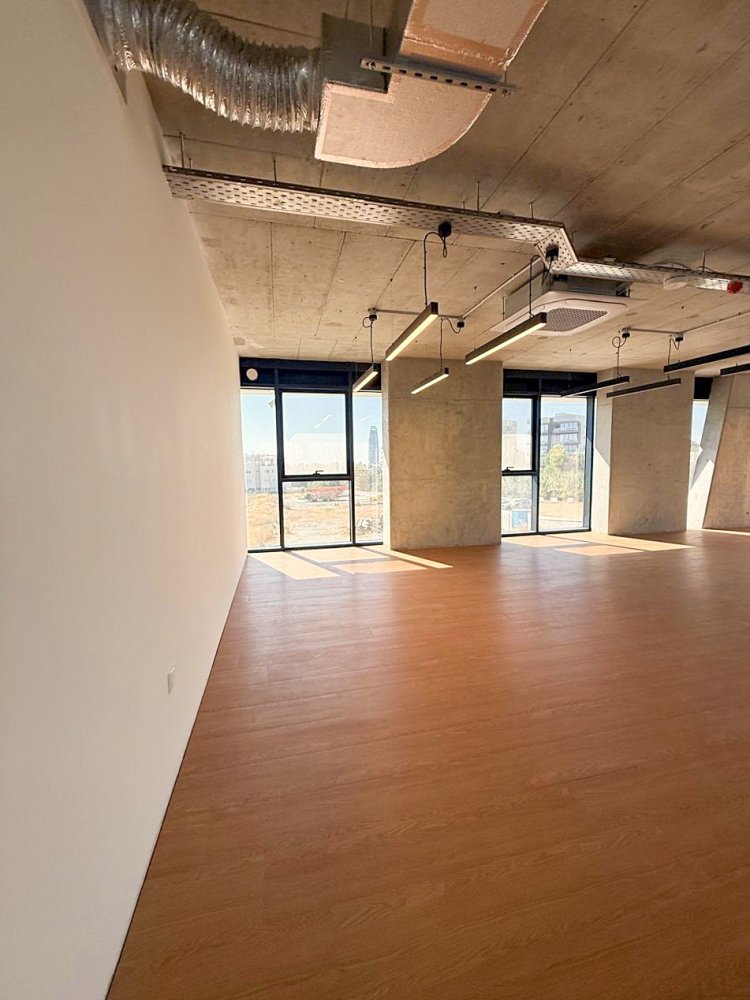6 rooms Office in Mesa Geitonia, Limassol, Cyprus No. 62335
