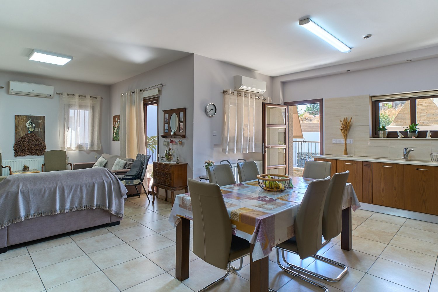 4 bedrooms Villa in Agios Athanasios, Limassol, Cyprus No. 62485