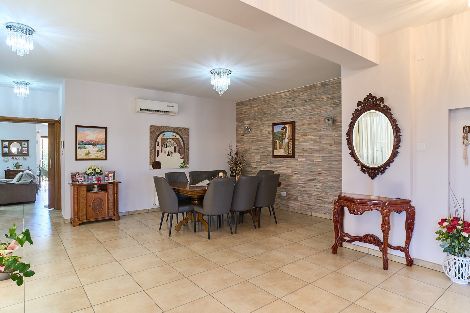4 bedrooms Villa in Agios Athanasios, Limassol, Cyprus No. 62485