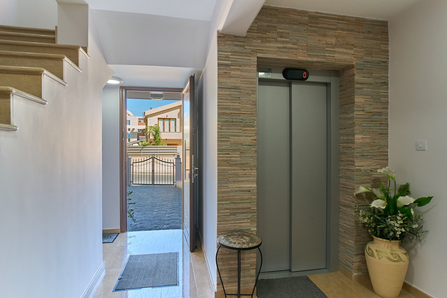 4 bedrooms Villa in Agios Athanasios, Limassol, Cyprus No. 62485