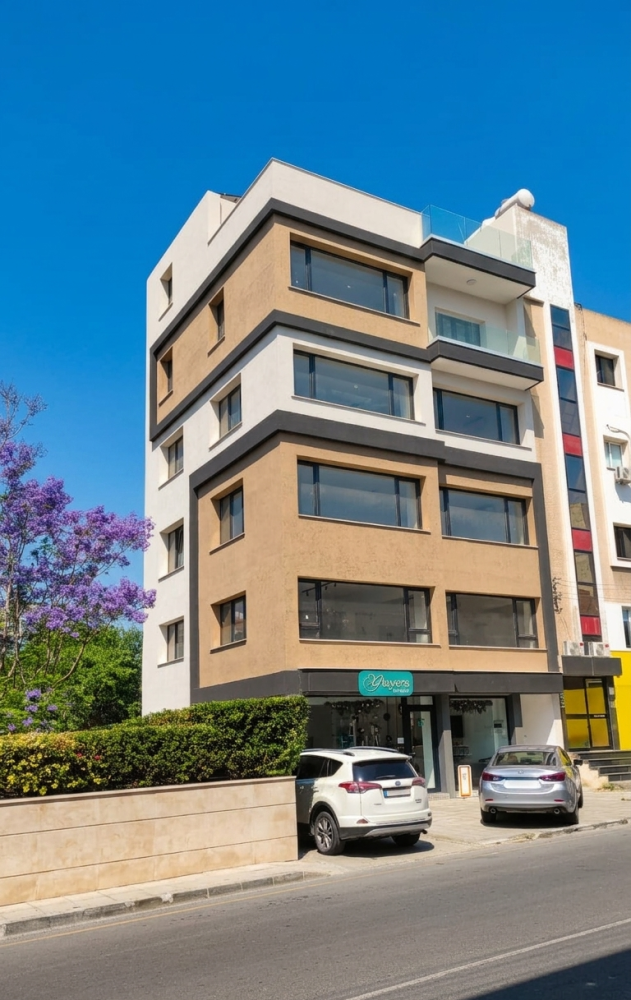 430m2 Commercial property in Limassol, Cyprus No. 62423