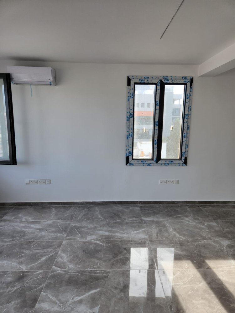 430m2 Commercial property in Limassol, Cyprus No. 62423