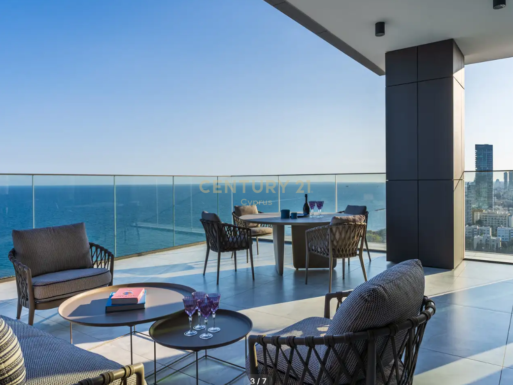 4 bedrooms Apartment in Agios Tychonas, Limassol, Cyprus No. 58898