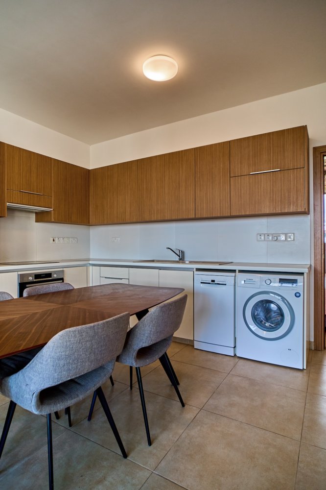 3 bedrooms Apartment in Germasogeia, Limassol, Cyprus No. 62265
