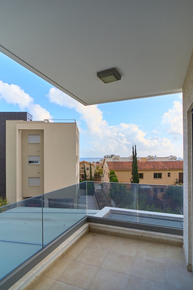 3 bedrooms Apartment in Germasogeia, Limassol, Cyprus No. 62265