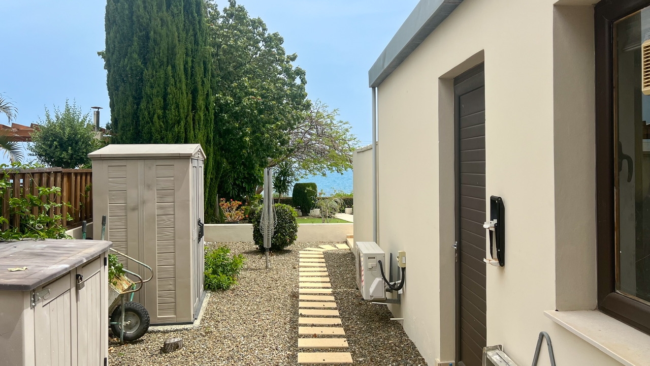4 chambres Villa à Agios Theodoros, Larnaka, Chypre No. 39710