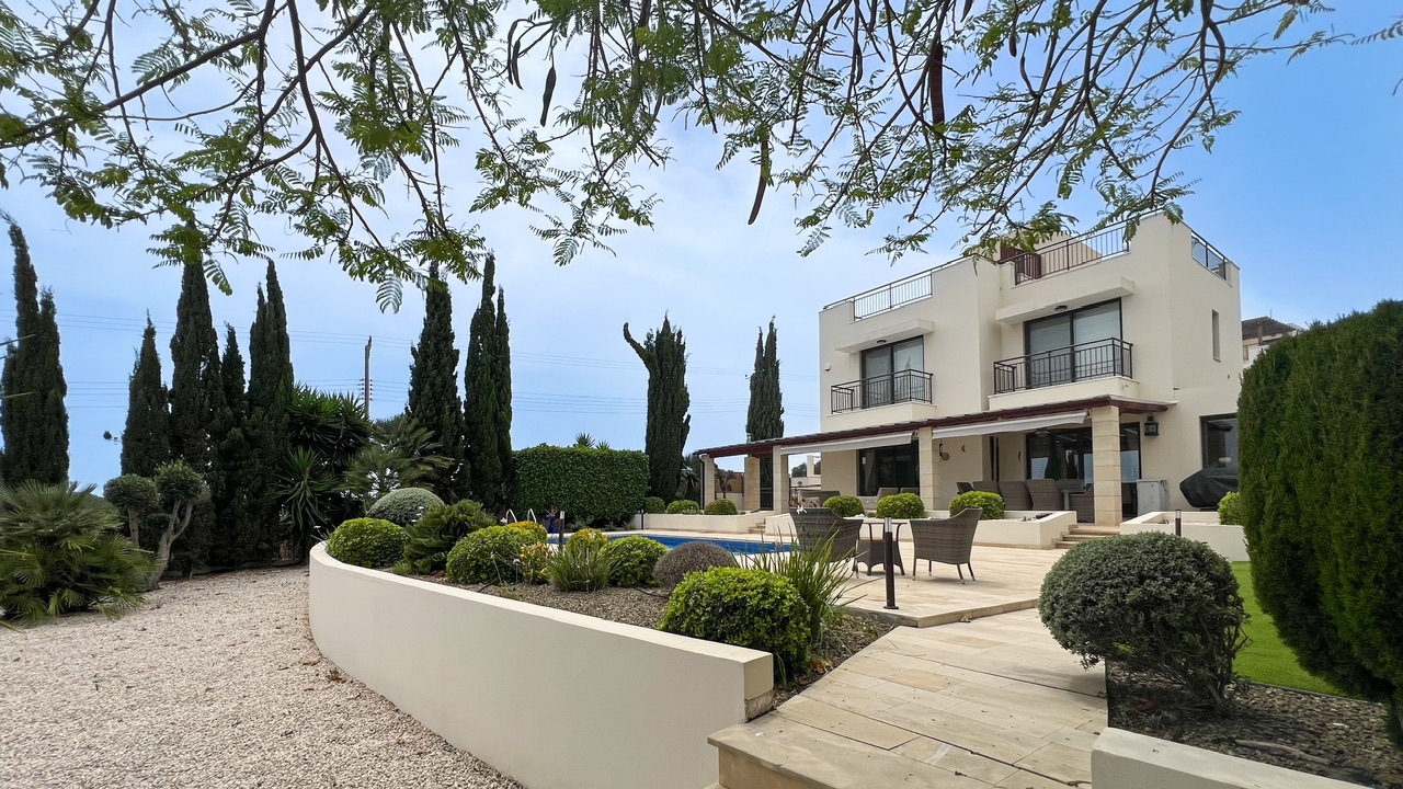 4 chambres Villa à Agios Theodoros, Larnaka, Chypre No. 39710