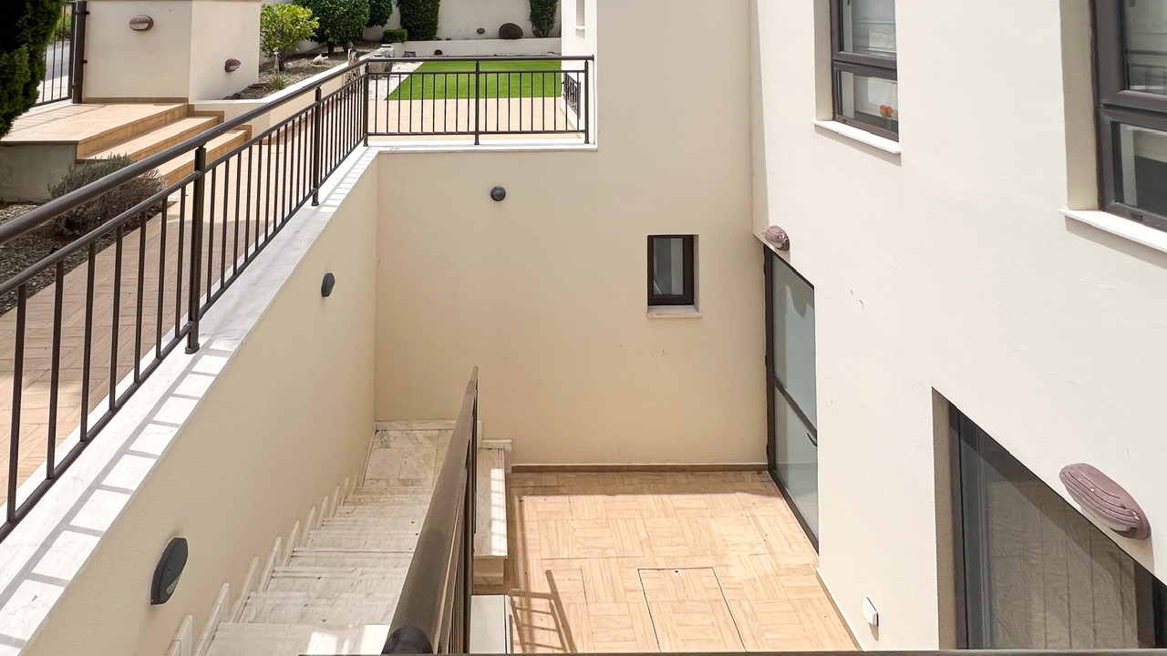 4 chambres Villa à Agios Theodoros, Larnaka, Chypre No. 39710