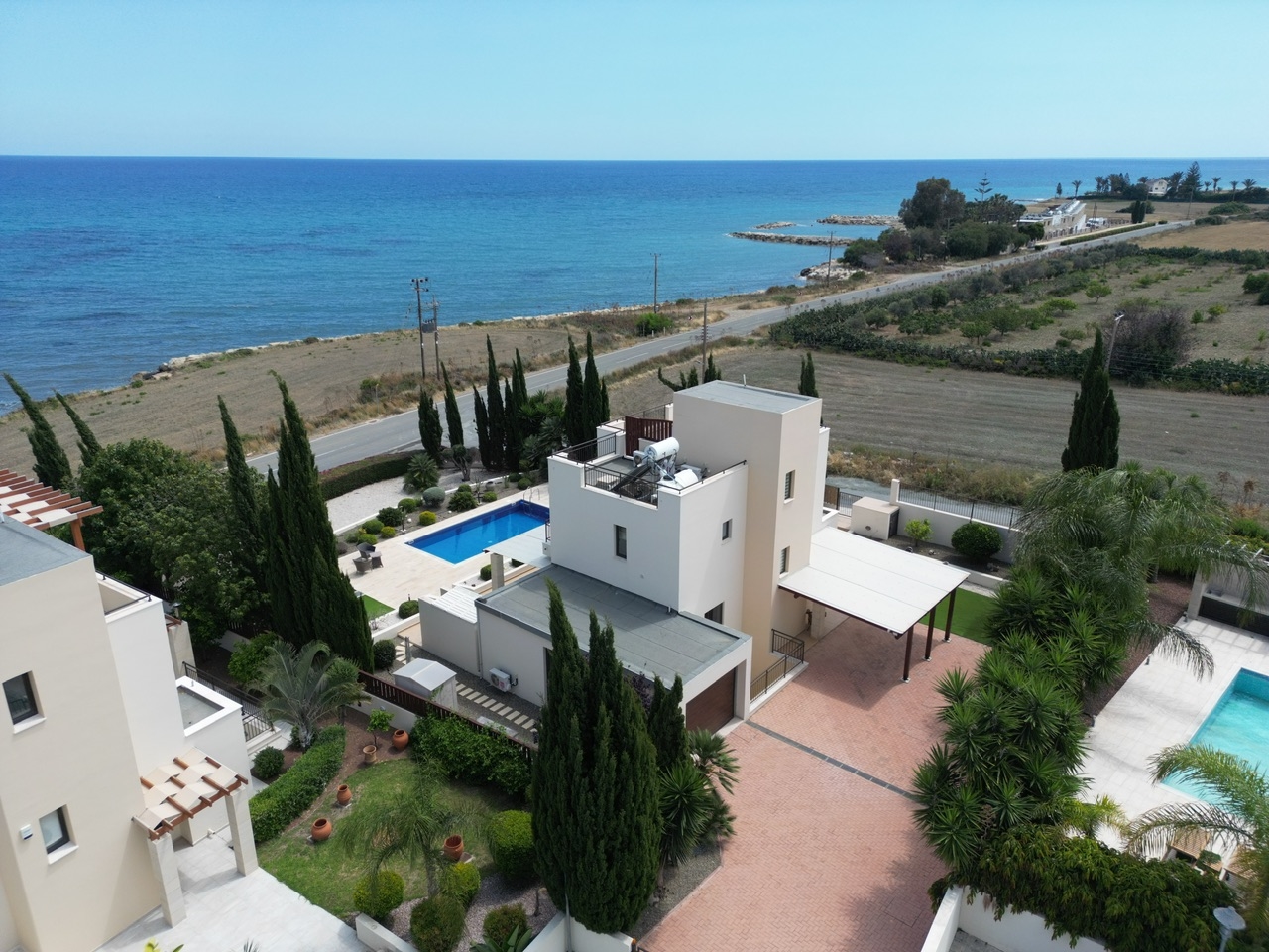 4 chambres Villa à Agios Theodoros, Larnaka, Chypre No. 39710