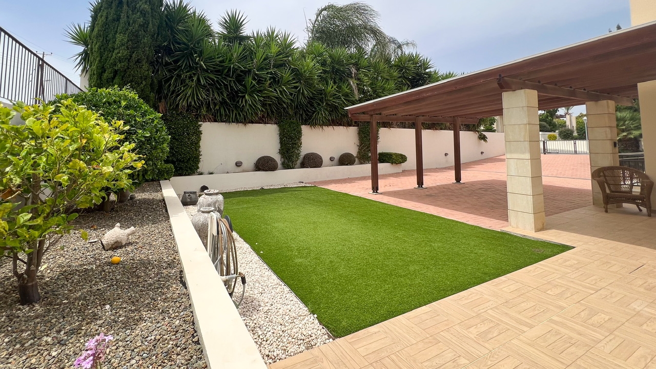4 chambres Villa à Agios Theodoros, Larnaka, Chypre No. 39710
