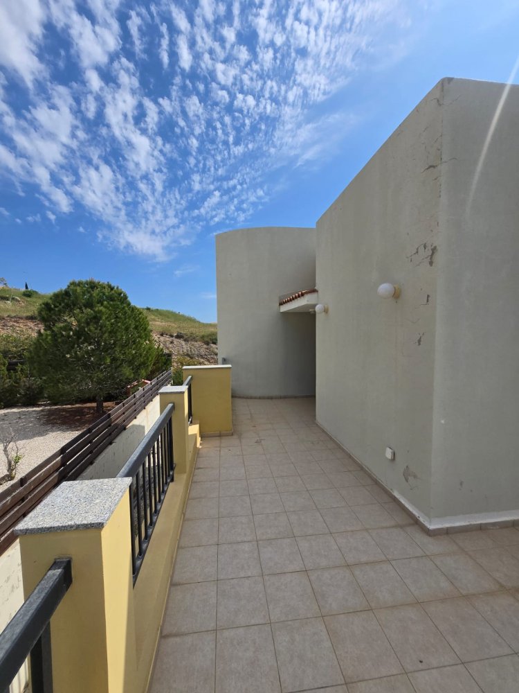 3 bedrooms Villa in Konia, Paphos, Cyprus No. 61405