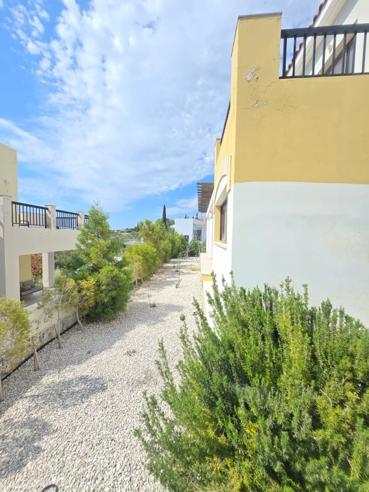 3 bedrooms Villa in Konia, Paphos, Cyprus No. 61405