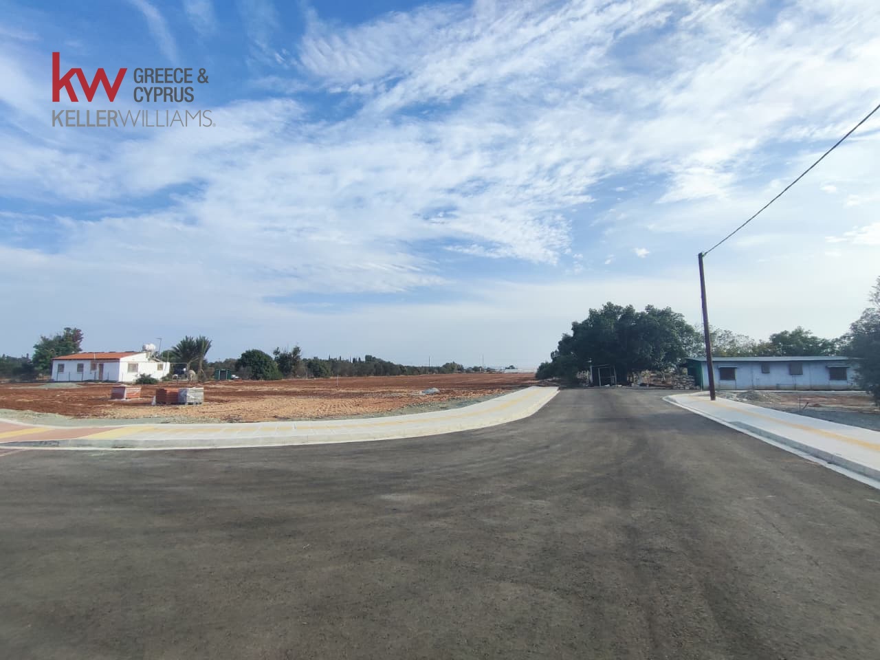 1642m2 Land in Mazotos, Larnaka, Cyprus No. 56698